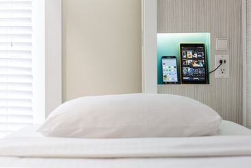 膳宿费 Nyah Adult Exclusive