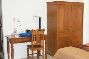 פנסיון Tara B&b Kanchanaburi