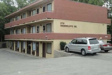 דירה Wharncliffe Suites