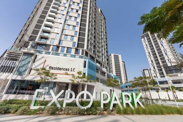 هتل Expo Village Serviced Apartments