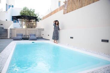 פנסיון Aidani Luxurious Rooms