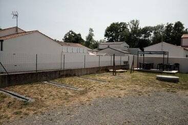 هتل آپارتمان R & C   Room And Calm