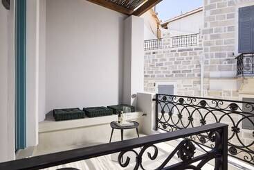 هتل آپارتمان Syroc Maison