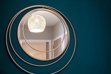 ツーリストアパートメント Glassford Residence