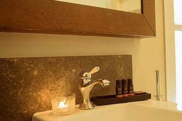 هتل Chic&basic Habana Hoose