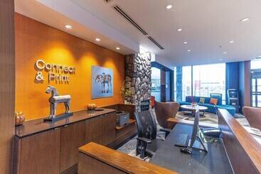 בית מלון כפרי Fairfield Inn & Suites By Marriott Regina