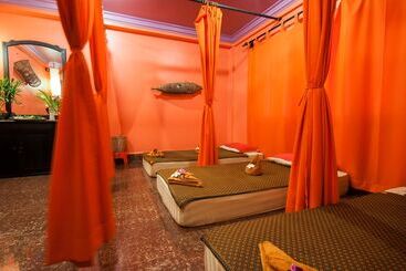 בית מלון כפרי Golden Butterfly Villa