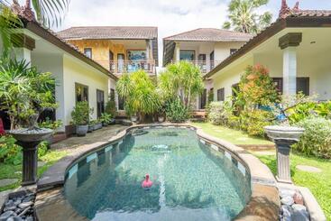 בית מלון כפרי Liberty Dive Resort