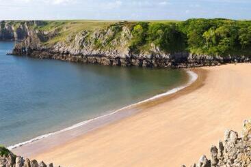 בית מלון כפרי The County