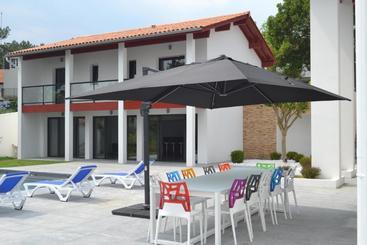 هتل Villa Cenitz Lafitenia Resort
