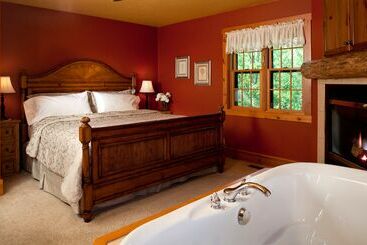 مبيت وإفطار Chanticleer Cabins