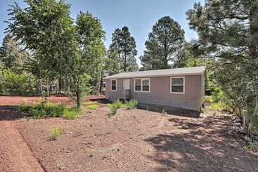 Bright & Modern Flagstaff Cottage Escape!
