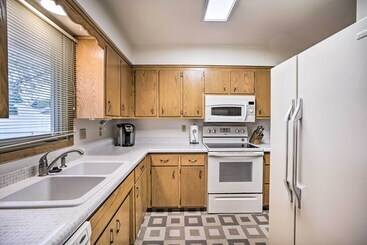 کلبه Charming Rochester Home   2 Mi To Mayo Clinic!