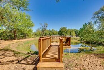 별장 Couples Retreat In Canton W/ Patio, Trail & Yard!