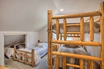 コテージ Winter/summer Twin Lakes Retreat Near Skiing!