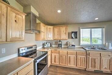 بيت ريفى Griffel River Ranch W/ Views   An Anglers Dream!