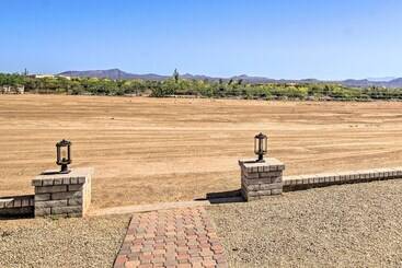 コテージ Luxe Scottsdale Home W/ Horse Stables & Pool!