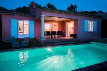 호텔 Lagrange Vacances   Le Domaine L Eilen