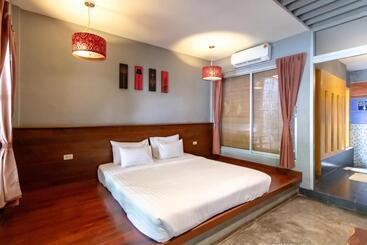בית מלון כפרי Namsai Resort Kanchanaburi