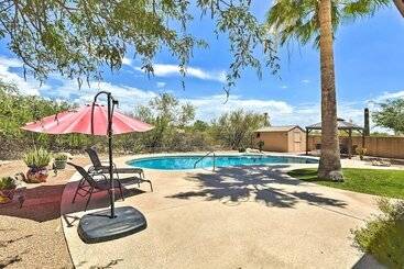 کلبه Tucson Retreat W/ Pool ~ Base Of The Catalinas!
