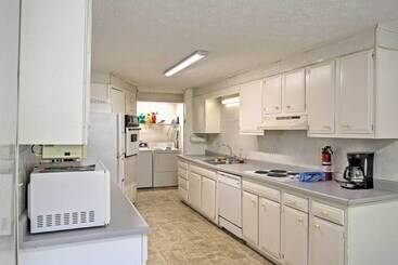 بيت ريفى Jasonville Cabin   Walk To Shakamak State Park!