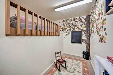 קוטג'' Pet Friendly Munds Park Retreat W/ Wraparound Deck