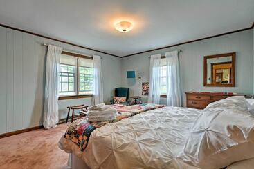茅舍 Quaint Elkton Home Near Shenandoah National Park!