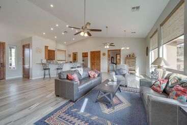 קוטג'' Red Rock Country Home With Patio & Mountain Views!