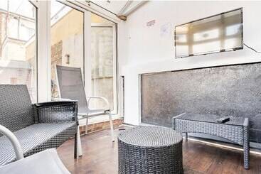 דירת נופש Maidstone   Sleeps 6   Parking   Garden   96ws