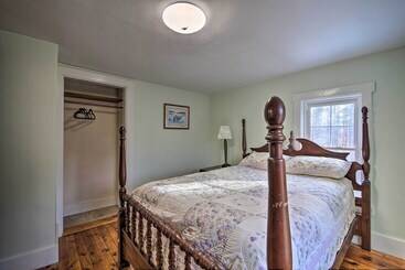 بيت ريفى Riverfront Coastal Escape With Deep Water Dock!