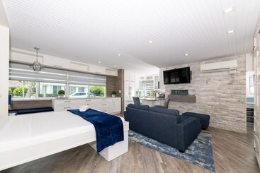 Апарт-отель Tropic Isle Boutique