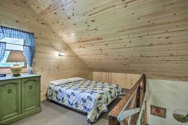 コテージ Waters Edge Retreat W/ Deck On Patoka Lake!