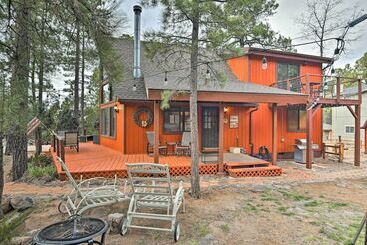 별장 Secluded Munds Park Cabin W/ Deck < 1 Mi To Lake