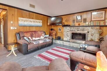 コテージ Gouldsboro Cabin W/ Game Room   Near Lakes!