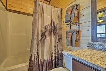 بيت ريفى Lightning Bug Lookout: Luxury Mountain View Cabin!