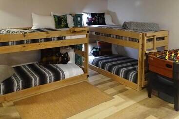 بيت ريفى Luxury Pearcy Cabin W/ 5 Private Acres + Hot Tub!