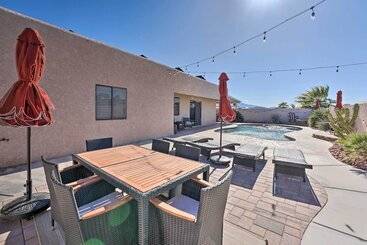 Сельский дом On Lake Time   Haus   Havasu Home W/ Pool!