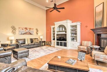Сельский дом Upscale Home W/ Seasonal Pool Near Historic Rte 66