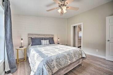 קוטג'' Breezy Coloma Getaway W/ Grill 1 Mi To Beaches!