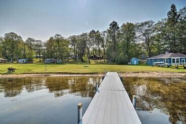 コテージ Cabin On Rush Lake W/ Tiki Bar, Grill & Kayaks!