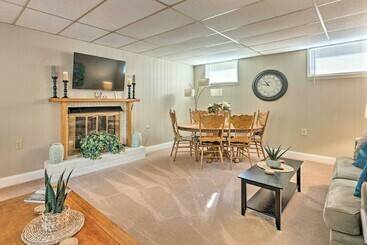 茅舍 Colonial Beach House W/ Patio: 2 Blocks To Beach!