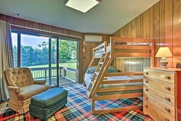 コテージ Game Room & Deck: Spacious Traverse City Home!