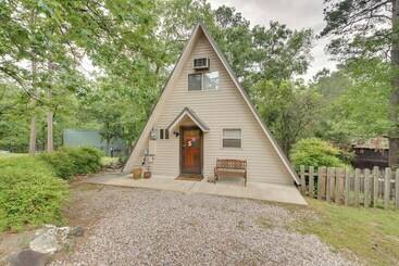 کلبه Lake Hamilton Cabin: Boating Getaway!