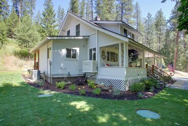 コテージ Modern Farmhouse W/ Movie Room   6 Mi To Lake!