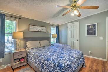 بيت ريفى Noteworthy Cabin: Grill, Walk To Beaver Lake!