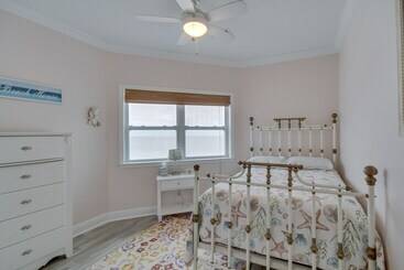 بيت ريفى Ocean Springs  Magnolia Beach House  On Pvt Beach!