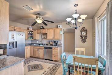 بيت ريفى Pet Friendly Abode W/ Yard, Near Outdoor Hotspots!