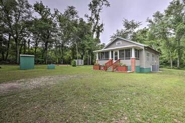 بيت ريفى Renovated Home W/ Screened In Patio On Hwy 90!