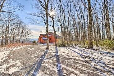 Kır Evi Albrightsville Home: Deck + Panoramic Valley View!