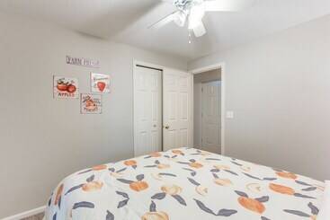 קוטג'' Charming Eugene Home W/ Fire Pit: 8 Mi To Uo!